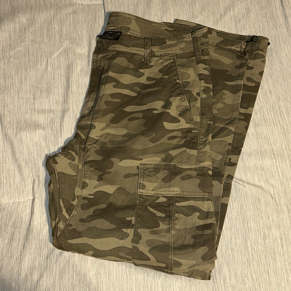 No Boundaries Men’s Camo Pants - 36x32